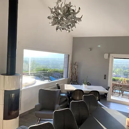 Maison Entre Lac Et Montagne *